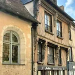 Apartment Meuble En Sous-sol En Plein Centre La Ferté-Bernard