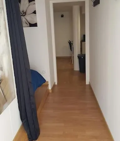 דירה Meuble En Sous-sol En Plein Centre La Ferté-Bernard