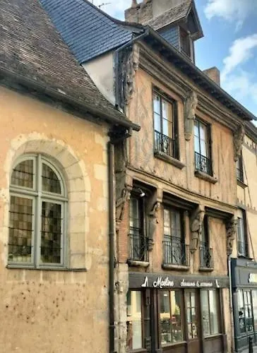 Appartamento Meublé En Sous-sol En Plein Centre La Ferté-Bernard