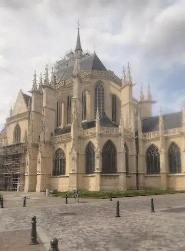 Meublé En Sous-sol En Plein Centre Appartamento