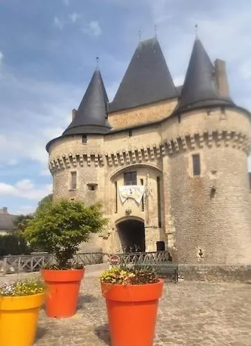 Appartamento Meublé En Sous-sol En Plein Centre La Ferté-Bernard