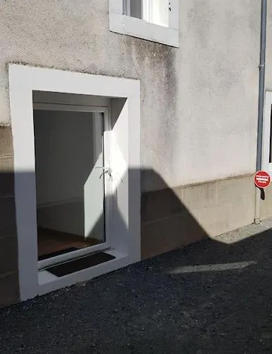 Meublé En Sous-sol En Plein Centre * La Ferté-Bernard