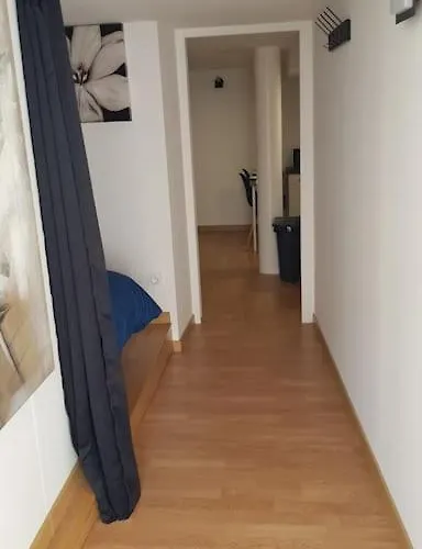 Appartamento Meublé En Sous-sol En Plein Centre La Ferté-Bernard